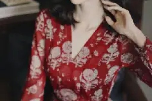 主打永不塌房！AI偶像成资本新宠真能替代真人明星？